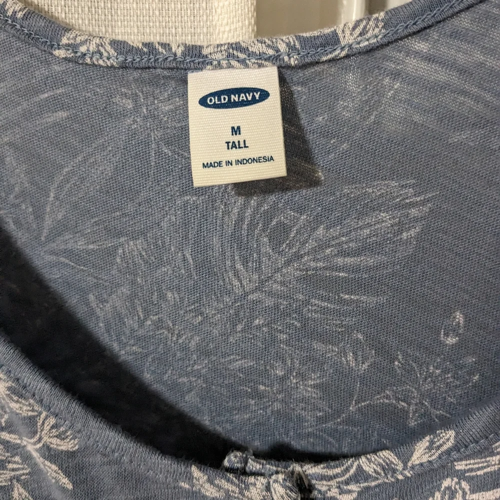 Old Navy Floral Tank - Picture 5 of 5